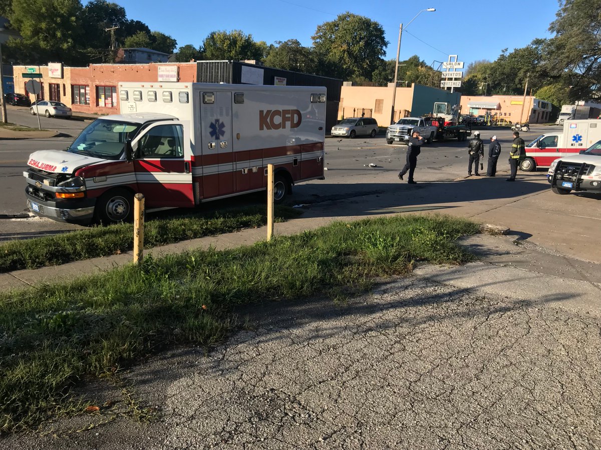 KCPD reports serious injuries after car crashes into house near Smart and Norton
