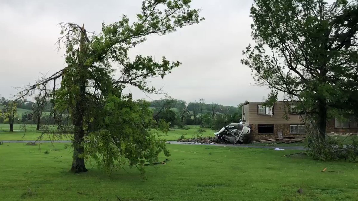 The tornado that hit South of Lawrence, KS was 