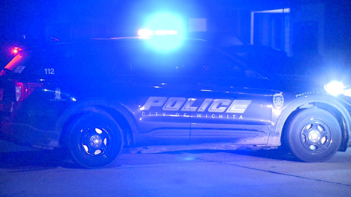Wichita Police search for a suspect after a man killed in a southwest Wichita shooting in the 1700 block of S. Glenn Ave – southwest of Harry and Seneca.