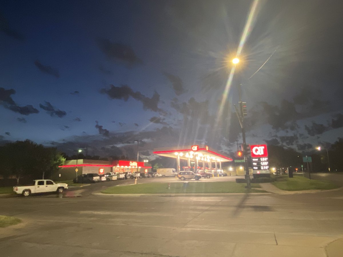 QuikTrip at 21st and Arkansas is open again, about five hours after it was looted. Workers and management came overnight to clean up. No major damage, no injuries to employees.   QT closed all stores overnight as a precaution, but they are all reopening this morning