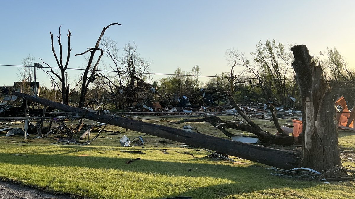 Scene here in Andover KS, getting our first look at unbelievable damage.