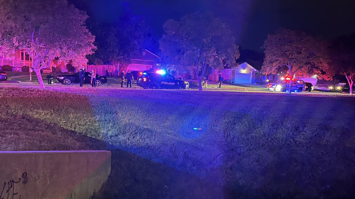 SHOOTING:  @WichitaPolice on scene of a second shooting Friday night in the 1700 block N. Lawrence Ln., southeast of 21st and Woodlawn.  Neighbors tell one person was shot.  EMS left the scene a short time ago.